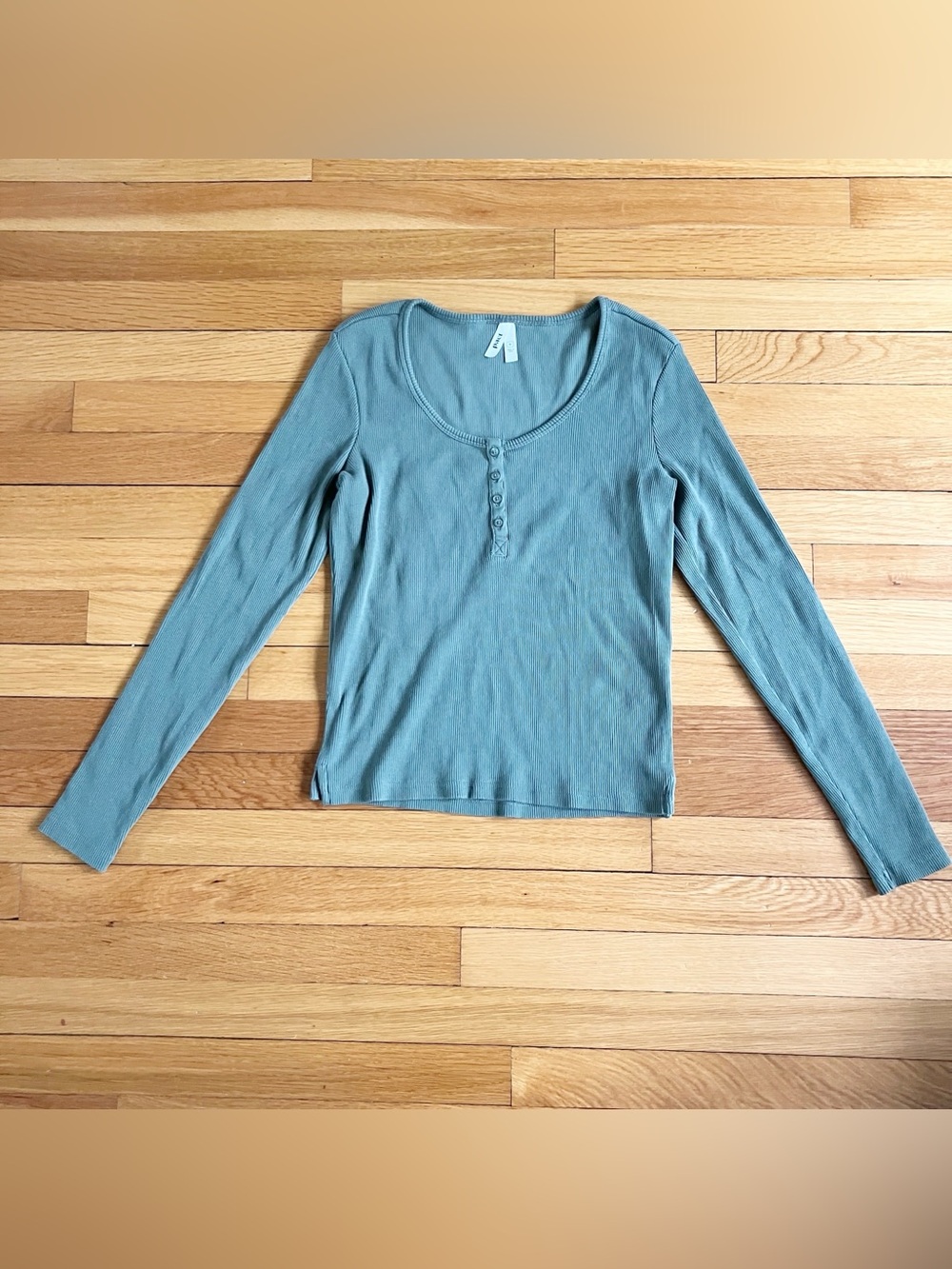 Pact Green Ribbed Organic Cotton Simple Minimalist Henley Long Sleeve Tee Medium